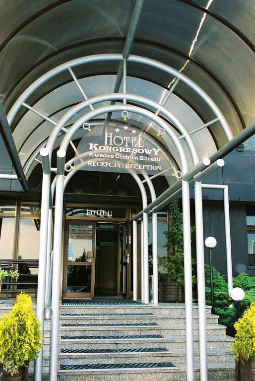 Hotel Kongresowy キェルツェ エクステリア 写真